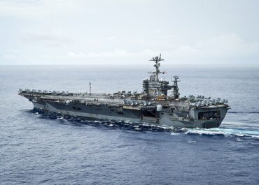 ईरान युद्ध में US नौसेना की साख दांव पर: 11 Aircraft Carriers में सिर्फ 3-5 तैयार, अमेरिकी ताकत पर सवाल